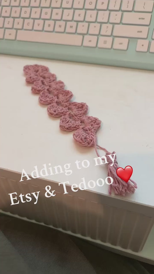 Pink Wavy Tassel Bookmark